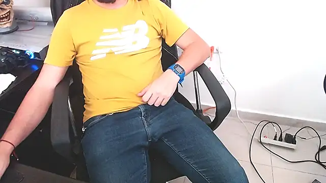 webothtwo online show from January 22, 2025, 8:59 pm