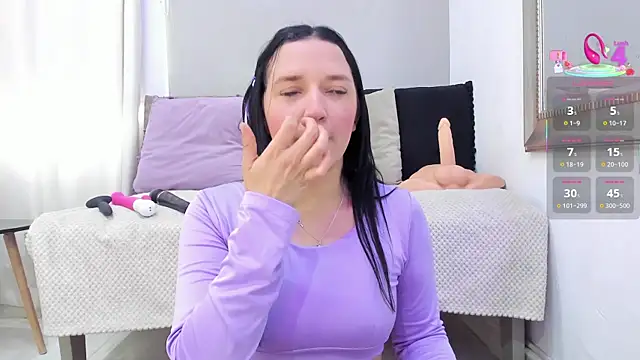  EmilyJireh  online show from January 11, 2026, 5:42 pm