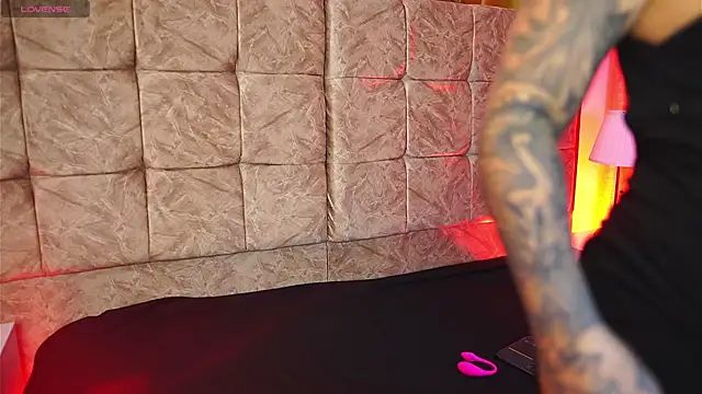 Snapshot of ashleyvalirya chatting on February 20, 2026, 3:58 am ashleyvalirya online show from February 20, 2026, 3:58 am