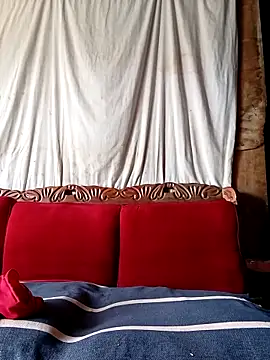 Snapshot of ZIPORA07 chatting on February 3, 2026, 7:24 am ZIPORA07 online show from February 3, 2026, 7:24 am