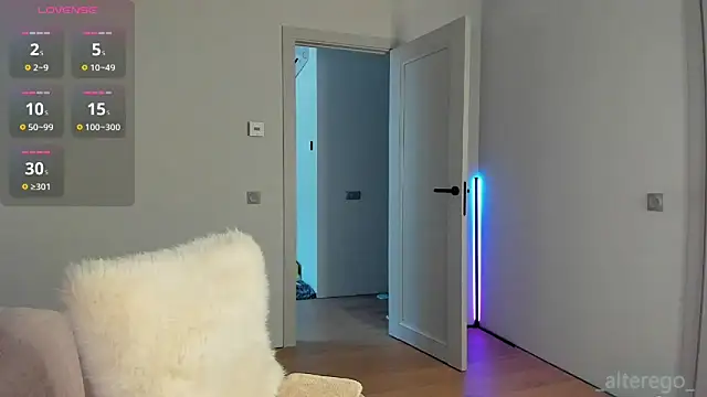 Snapshot of _cometoseeme_ chatting on February 15, 2026, 7:09 am cometoseeme online show from February 15, 2026, 7:09 am