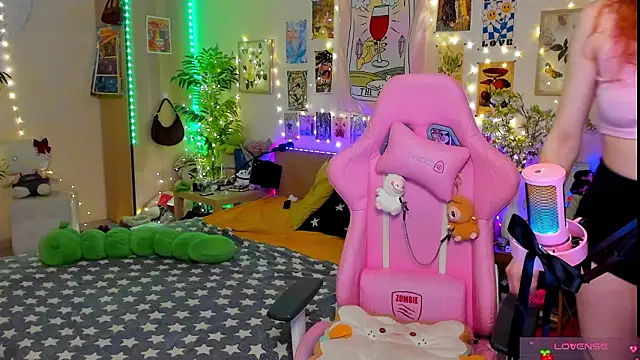 Sunny Elly online show from March 9, 2026, 11:41 pm