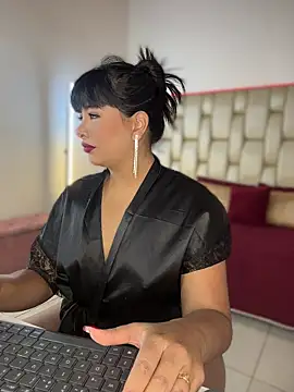 Snapshot of Alexa_Miss chatting on September 17, 2025, 6:32 pm Alexa Miss online show from September 17, 2025, 6:32 pm