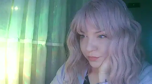 Amelia Alvarez online show from January 6, 2025, 12:57 pm