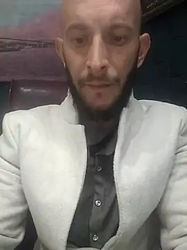 Snapshot of hardbigcock16 chatting on January 15, 2026, 12:19 pm hardbigcock16 online show from January 15, 2026, 12:19 pm