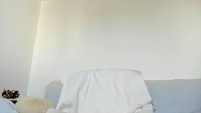 hornyemma   online show from March 19, 2025, 9:06 am