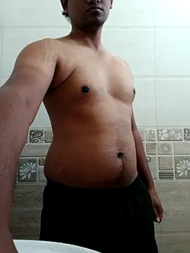 Snapshot of Long_Laster chatting on November 10, 2025, 5:01 am Long Laster online show from November 10, 2025, 5:01 am