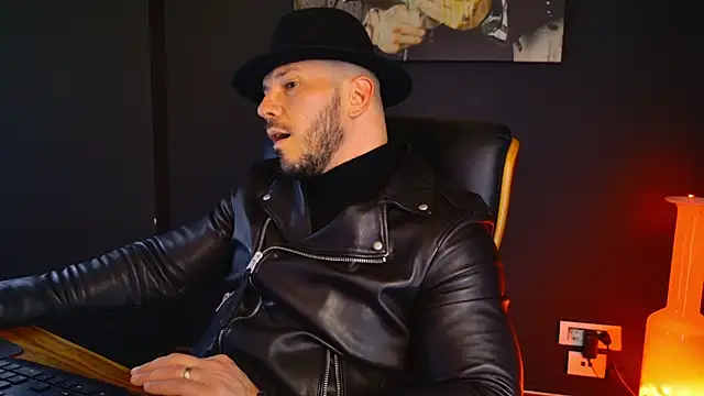 AngeloEric online show from March 21, 2025, 1:34 pm