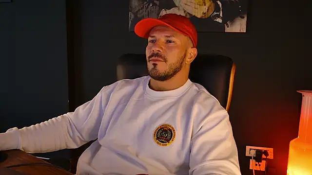 AngeloEric online show from October 2, 2025, 12:08 pm