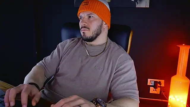 AngeloEric online show from February 2, 2025, 6:58 am