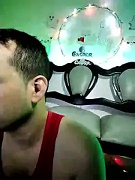 Snapshot of Gasparin32 chatting on January 17, 2026, 12:48 am Gasparin32 online show from January 17, 2026, 12:48 am