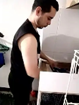 Snapshot of Gasparin32 chatting on February 7, 2026, 12:18 am Gasparin32 online show from February 7, 2026, 12:18 am