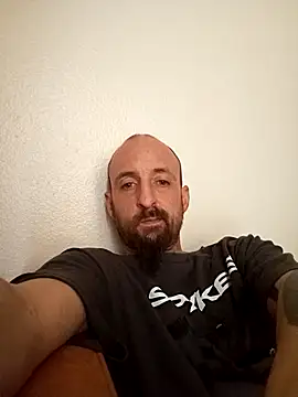 Snapshot of armdy371 chatting on March 22, 2026, 8:43 pm armdy371 online show from March 22, 2026, 8:43 pm