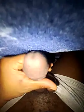 Snapshot of RovingAlcove chatting on March 22, 2026, 6:53 pm RovingAlcove online show from March 22, 2026, 6:53 pm