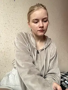 Snapshot of DaMa-1808 chatting on October 1, 2025, 6:40 am DaMa-1808 online show from October 1, 2025, 6:40 am