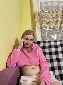 Snapshot of DaMa-1808 chatting on October 20, 2025, 3:12 pm DaMa-1808 online show from October 20, 2025, 3:12 pm