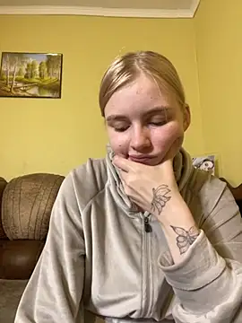 Snapshot of DaMa-1808 chatting on September 29, 2025, 5:18 pm DaMa-1808 online show from September 29, 2025, 5:18 pm