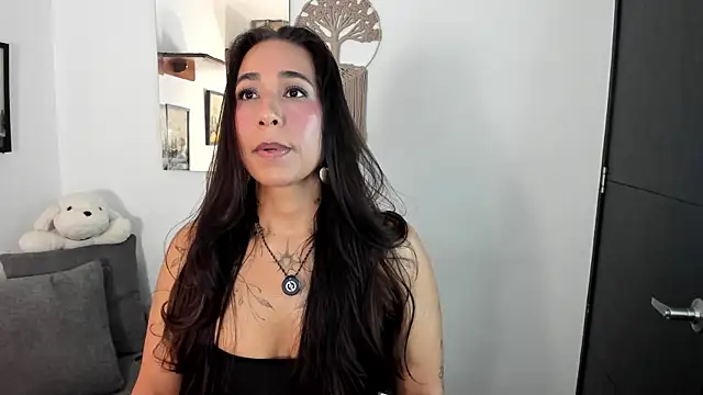 electra hunt online show from June 21, 2026, 1:22 am