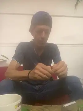 Snapshot of laye19 chatting on March 14, 2026, 6:41 am laye19 online show from March 14, 2026, 6:41 am