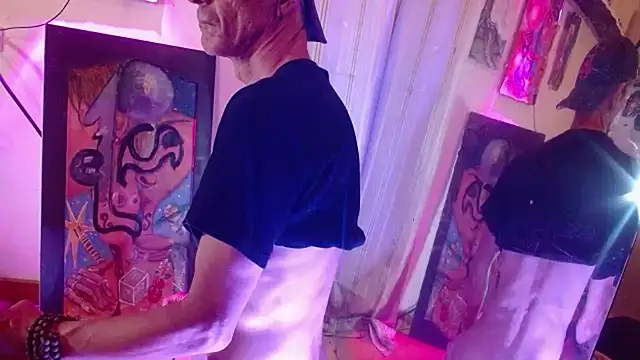 Snapshot of laye19 chatting on March 12, 2026, 4:40 am laye19 online show from March 12, 2026, 4:40 am