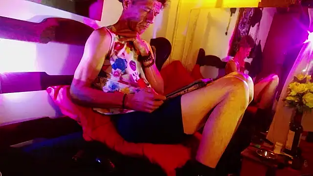 Snapshot of laye19 chatting on March 13, 2026, 6:51 am laye19 online show from March 13, 2026, 6:51 am