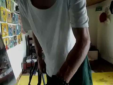 Snapshot of laye19 chatting on February 6, 2025, 6:13 pm laye19 online show from February 6, 2025, 6:13 pm