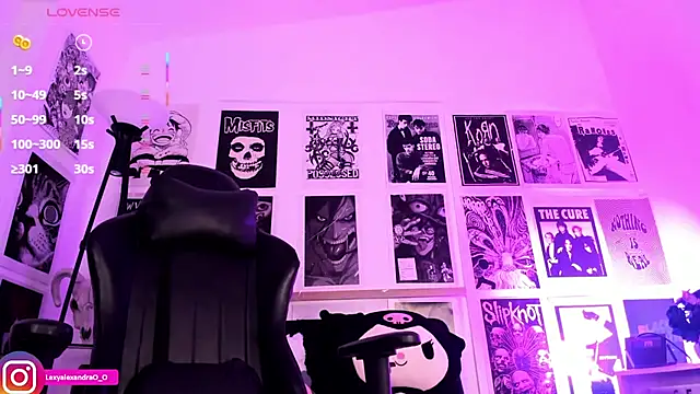 Lexyjoycce online show from November 14, 2025, 9:18 pm