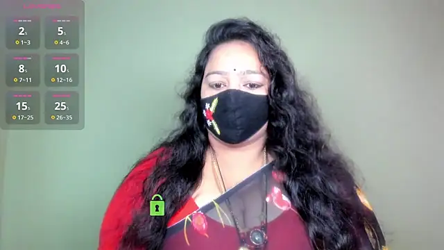 neelu-hoty online show from June 13, 2026, 10:24 am