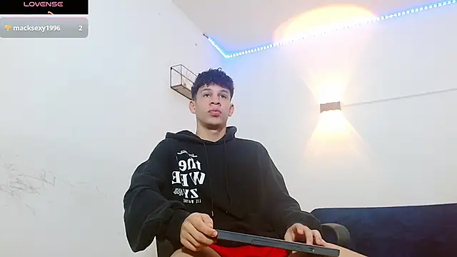 jeff ross online show from October 31, 2025, 12:02 pm