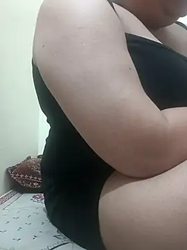 Snapshot of Diva_Kiara chatting on March 10, 2025, 12:07 am Diva Kiara online show from March 10, 2025, 12:07 am