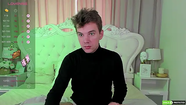 ArthurWhitee online show from September 26, 2025, 8:43 am