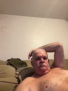 Snapshot of Silver1959 chatting on June 11, 2026, 12:32 am Silver1959 online show from June 11, 2026, 12:32 am