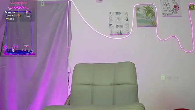 Snapshot of sophie_sweet001 chatting on February 21, 2026, 12:56 am sophie sweet001 online show from February 21, 2026, 12:56 am