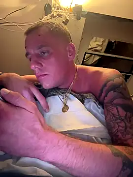Snapshot of PeytonJohnn chatting on September 14, 2025, 4:02 am PeytonJohnn online show from September 14, 2025, 4:02 am