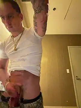 PeytonJohnn online show from November 15, 2025, 8:07 am