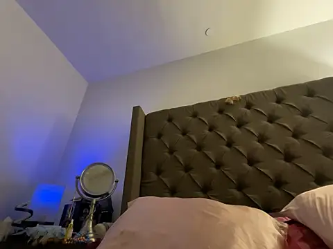 XXXLollipopsJuicy online show from February 7, 2026, 3:14 am