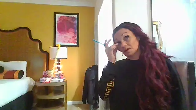 Snapshot of ALLURET4U chatting on December 21, 2024, 7:13 am ALLURET4U online show from December 21, 2024, 7:13 am