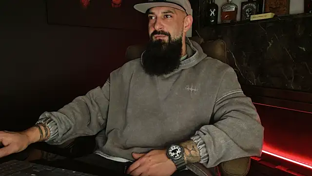 axxelrich  online show from December 5, 2025, 5:06 am