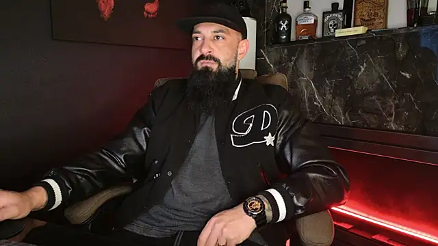 axxelrich  online show from December 14, 2025, 6:08 am