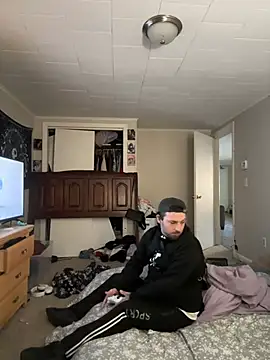 menaceswife online show from January 8, 2025, 2:14 pm