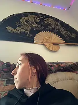 Snapshot of kriszy_baby chatting on March 20, 2025, 9:04 am kriszy baby online show from March 20, 2025, 9:04 am