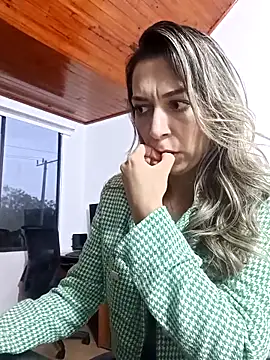 rachellboom online show from December 22, 2025, 10:54 pm