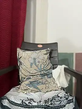 Snapshot of Hot_budddy chatting on April 12, 2026, 5:49 pm Hot budddy online show from April 12, 2026, 5:49 pm