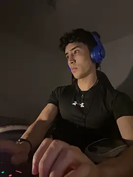 gojo satoru 18 online show from November 12, 2025, 6:28 am