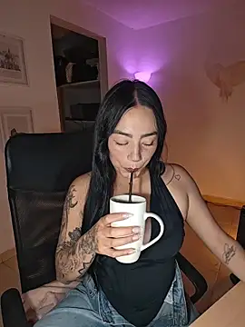 helena smith online show from June 12, 2026, 3:37 am