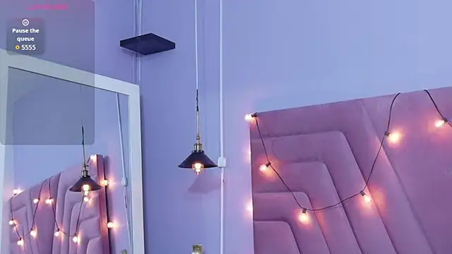 Beautifulskinny18 online show from March 18, 2026, 7:48 pm