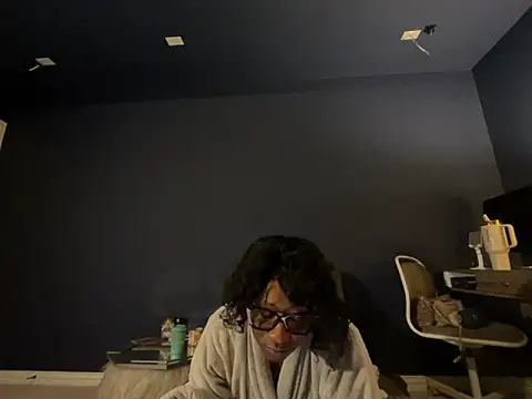 wynterheat online show from April 18, 2026, 4:09 pm