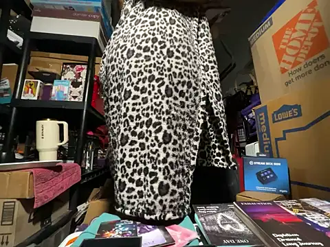 wynterheat online show from April 17, 2026, 9:45 am