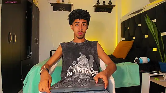 RyanRizzo online show from March 15, 2025, 11:06 pm