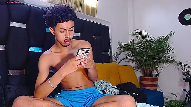 RyanRizzo online show from January 25, 2025, 7:07 pm